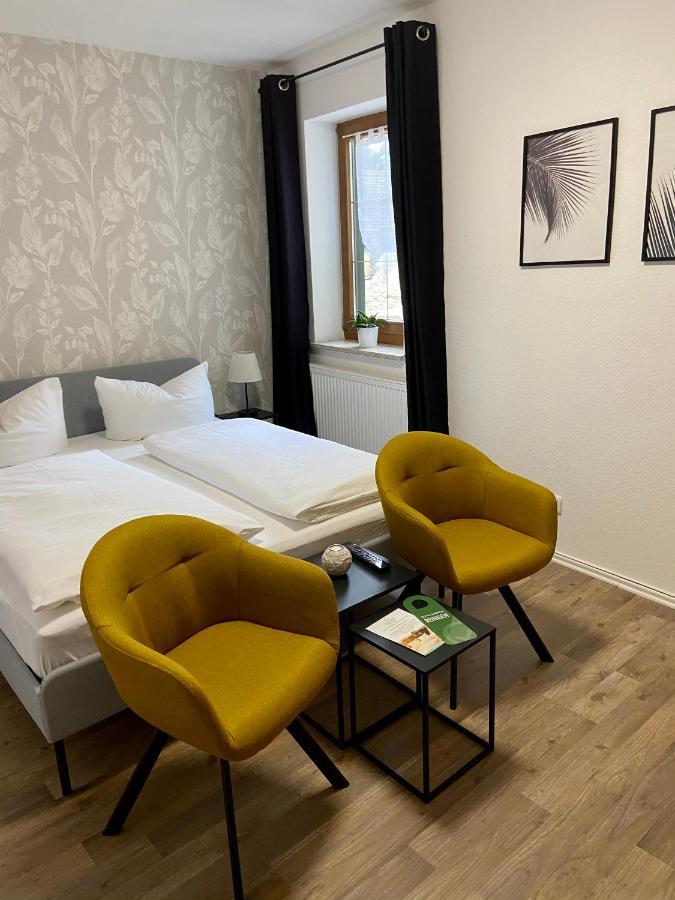 Hotel Garni Zum Rebstock Naumburg  Bagian luar foto