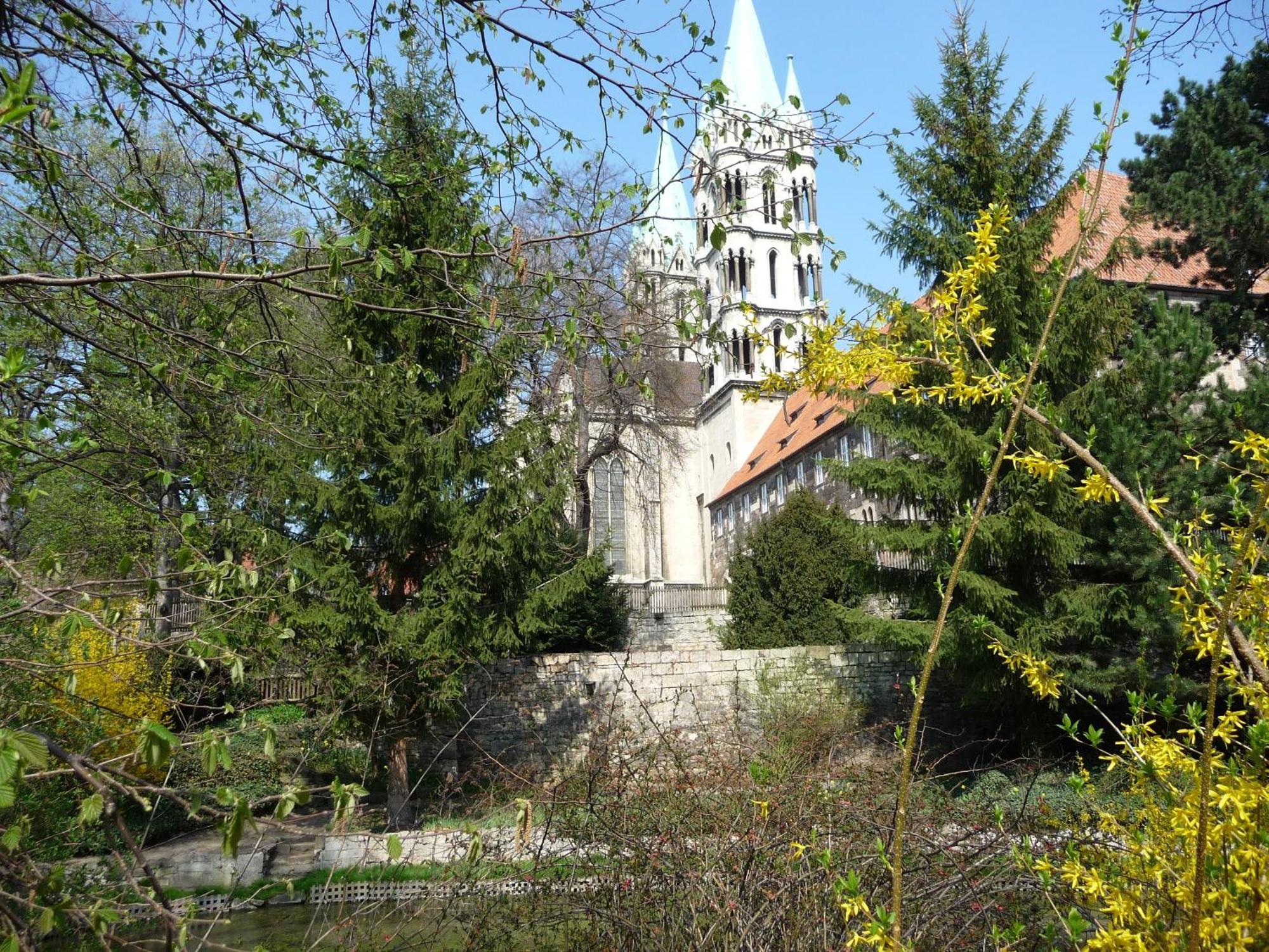 Hotel Garni Zum Rebstock Naumburg  Bagian luar foto